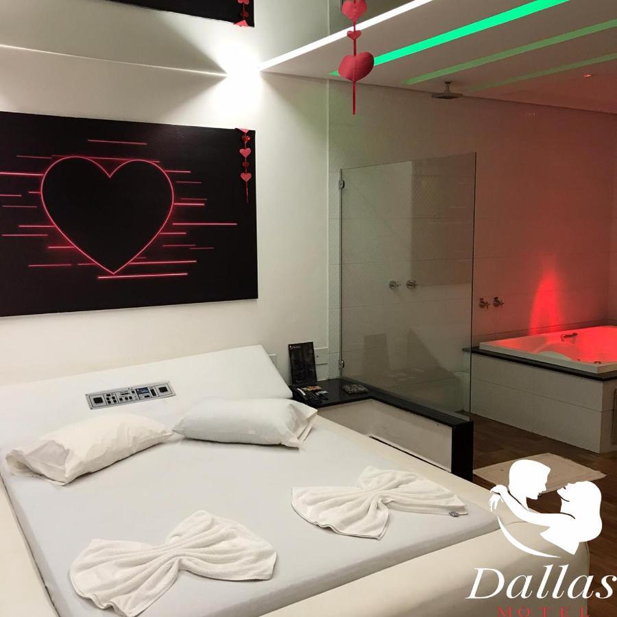 Dallas Motel Valparaiso de Goias Экстерьер фото