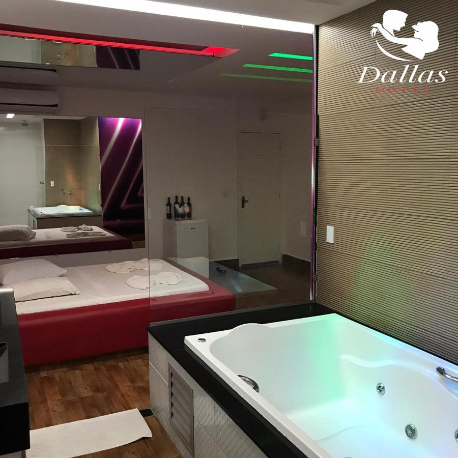 Dallas Motel Valparaiso de Goias Экстерьер фото